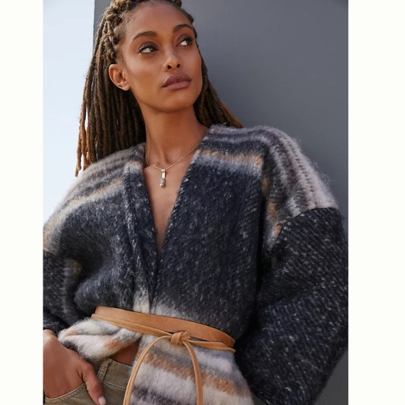 Striped Knit Kimono - Picture 4 of 7